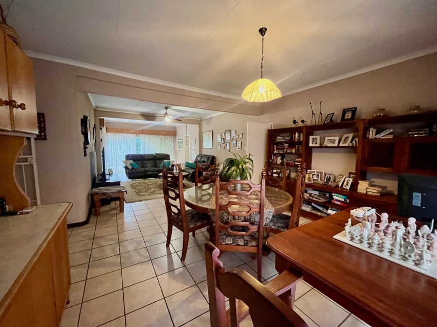 5 Bedroom Property for Sale in Protea Park North West